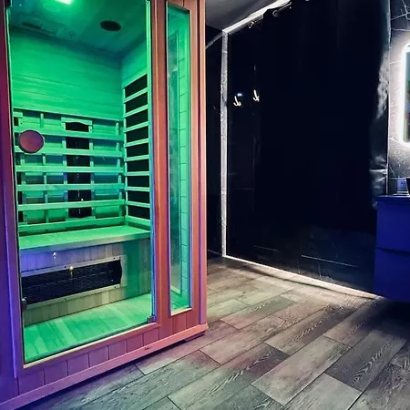 Apartment Le Baroque / Jacuzzi / Sauna